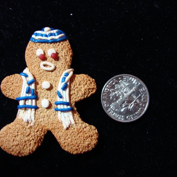 Hanukkah Polymer Clay Gingie Bread Man Pin - Picture 10 of 16